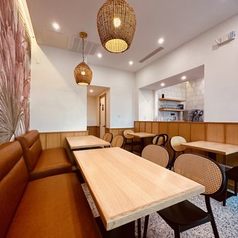 Saigon Tiger - Inside - Vietnamese Near Me - Somerville, Massachusetts