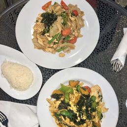 Drunken Noodle (on top) and Chicken & Asian Pumpkin (on bottom) Drunken Noodle (on top) and Chicken & Asian Pumpkin (on bottom)