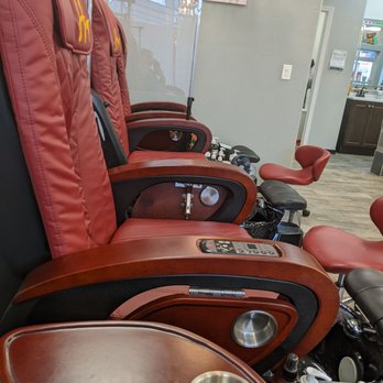 Mn Herbals Beauty - The MOST comfortable chairs make the pedicures even more luxurious!!! - Hair Salons Near Me - Citrus Heights, California