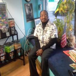Perry Sports Barbershop - This Is master barber perry him self ,remember him from bronx 167 n grandconcors or in brooklyn on Eastern pkwy an nostrend ave