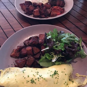 Charcoal Venice - Steak and Eggs and Omelette(spinach, avocado, aged cheese and caramelized onions. - New American Near Me - Venice, California Charcoal Venice - Steak and Eggs and Omelette(spinach, avocado, aged cheese and caramelized onions. - New American Near Me - Venice, California