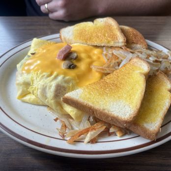 Chick-A-Dee's Family Restaurant - Colorado Omelette - American Near Me - Eau Claire, Wisconsin Chick-A-Dee's Family Restaurant - Colorado Omelette - American Near Me - Eau Claire, Wisconsin