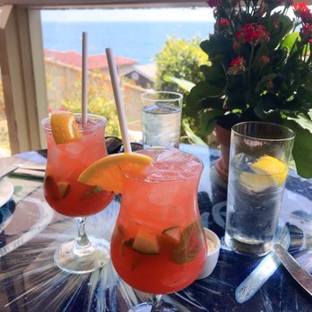 Geoffrey's Malibu - Lillet spritzer - Seafood Near Me - Malibu, California Geoffrey's Malibu - Lillet spritzer - Seafood Near Me - Malibu, California