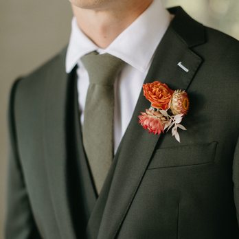Darlin' Floral Co - Boutonniere - Floral Designers Near Me