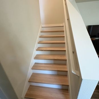 DAB Flooring - Stairs - Flooring Near Me - Rocklin , California DAB Flooring - Stairs - Flooring Near Me - Rocklin , California