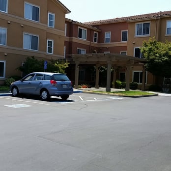 Russell Manor - Apartments Near Me - Sacramento, California Russell Manor - Apartments Near Me - Sacramento, California
