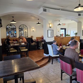 Gusto’s Pizza - The wonderful remodeling of the interior of the restaurant. - Pizza Near Me - Salem, Virginia