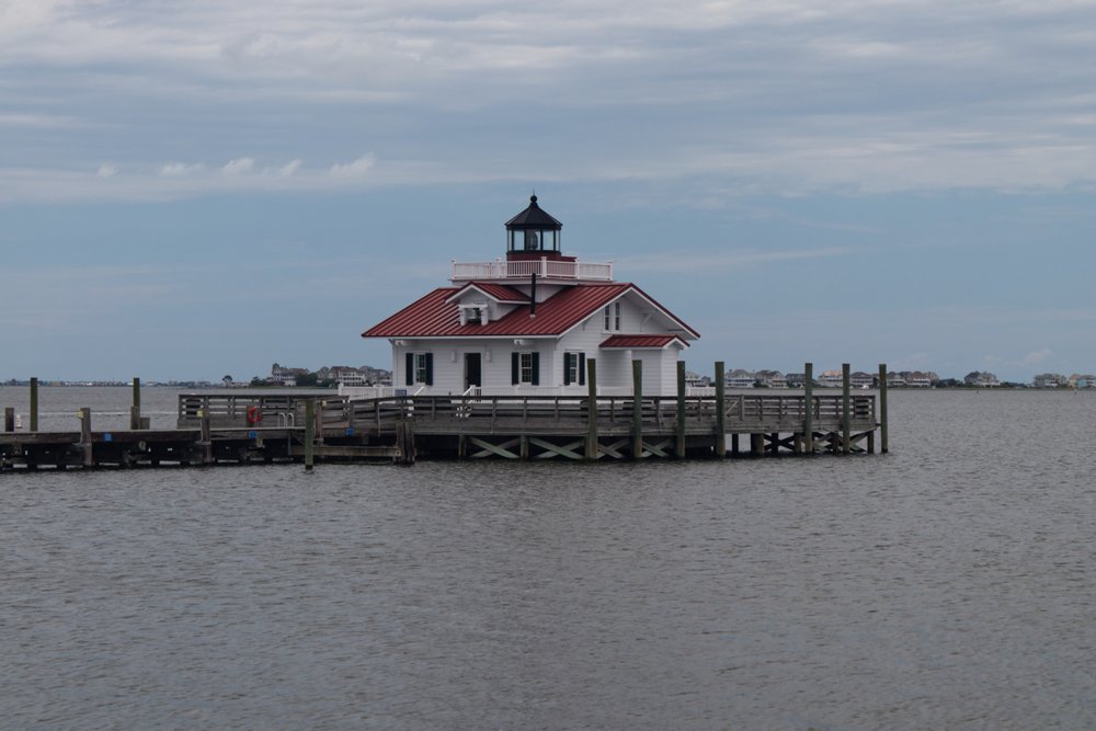 Manteo Treasure Hunt Logo