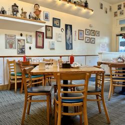 Old Monterey Cafe - Interior