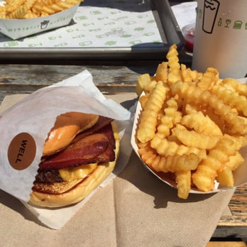 Shake Shack Tysons Corner - Burgers Near Me - McLean, Virginia Shake Shack Tysons Corner - Burgers Near Me - McLean, Virginia