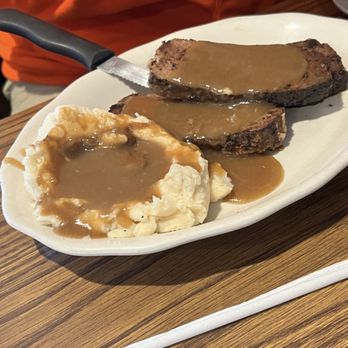 Beacon 443 Restaurant - Meatloaf - Diners Near Me - Lehighton, Pennsylvania