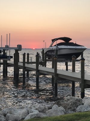 Duncan Seawall Dock-Boat Lift by null