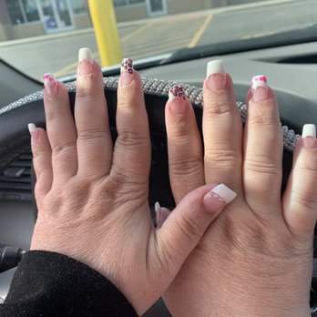 2Q Nails & Spa - Nail Salons Near Me - Elgin, Illinois