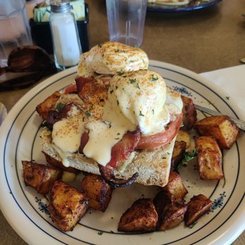 Mount Bakery Fairhaven - Blackstone Benny - Cafes Near Me - Bellingham, Washington