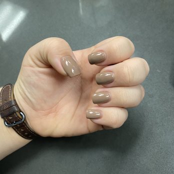 C Salon - Nail Salons Near Me - Castaic, California