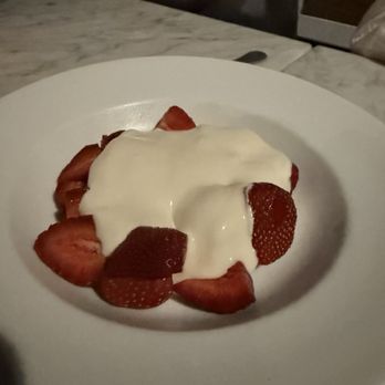 The Snail - Strawberry special dessert - American Near Me - Brooklyn, New York
