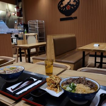 Sanuki Udon - A7 wagyu beef curry udon + veggie tempura & torched pork belly udon - Japanese Near Me - Toronto, Ontario