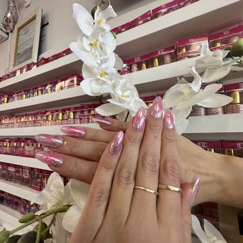 Pro Nails & Spa - Nail tech art - Nail Salons Near Me - Costa Mesa, California