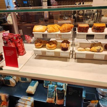 Starbucks - Coffee & Tea Near Me - Arlington Heights, Illinois