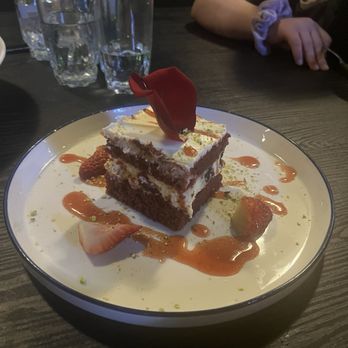 The Blend Kitchen + Bar - Red velvet cake - Cocktail Bars Near Me - Hinton, Alberta