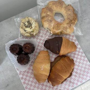 Lazy Bakery - Bakeries Near Me - Vaughan, Ontario