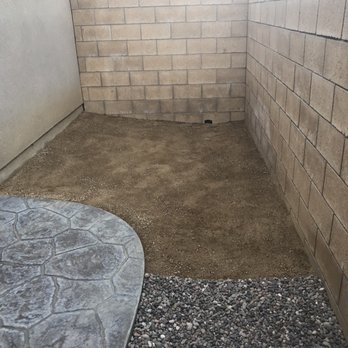 Quality Turf Construction - a patio area with a concrete block wall - Artificial Turf Near Me - Rancho Cucamonga, California Quality Turf Construction - a patio area with a concrete block wall - Artificial Turf Near Me - Rancho Cucamonga, California