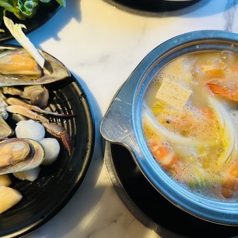 Boiling World - Seafood - Hot Pot Near Me - Ontario, California