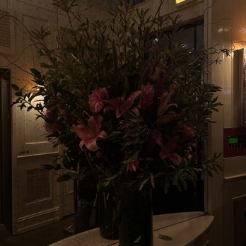 Le Colonial - lobby - Vietnamese Near Me - Chicago, Illinois