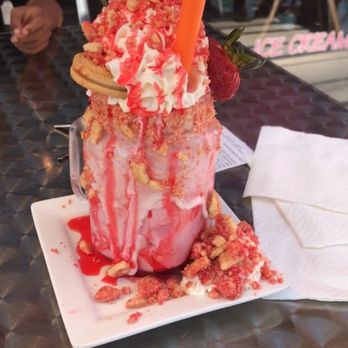 K & J's Elegant Pastries - Desserts Near Me - Birmingham, Alabama