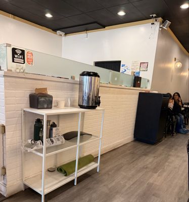 Bubble Puff & Tea Cafe by null