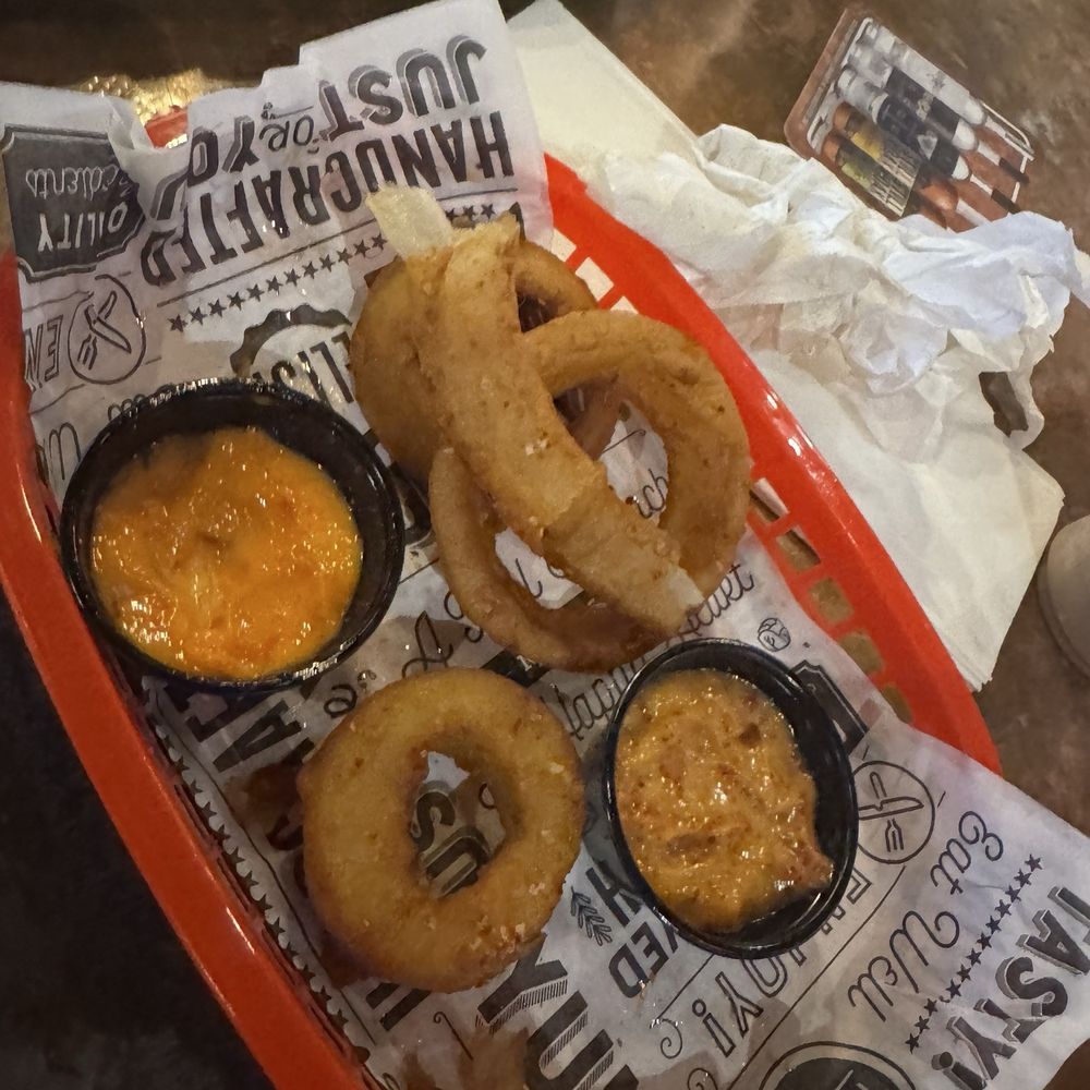 Fox Den - Onion rings, sauces were great! - Burgers Near Me - Milwaukee, Wisconsin Fox Den - Onion rings, sauces were great! - Burgers Near Me - Milwaukee, Wisconsin