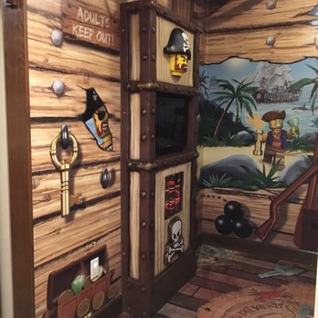 Legoland Hotel - TV for kids on bunk bed - Hotels Near Me - Carlsbad, California