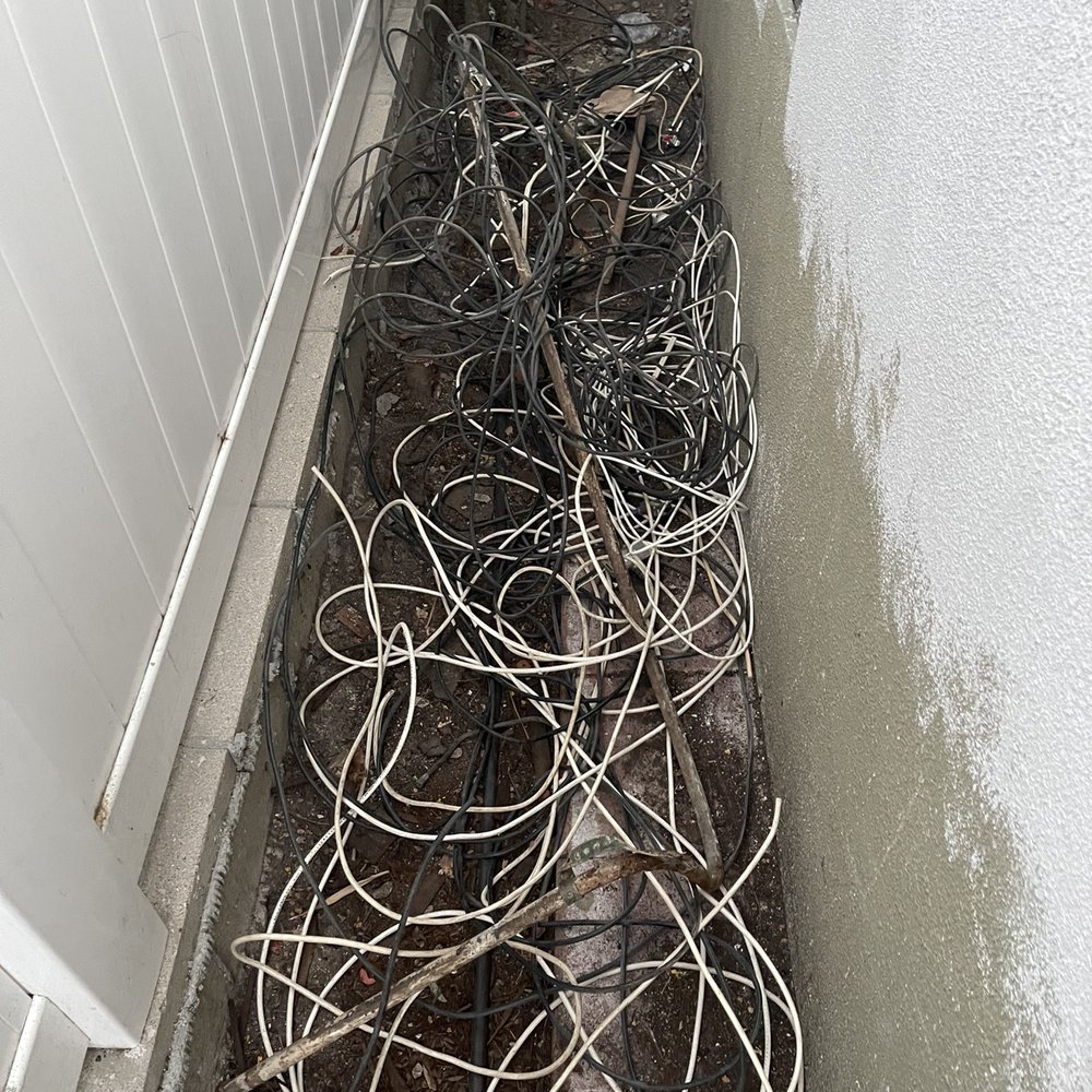 Atticare - Came out of crawl space - Insulation Installation Near Me - Burbank, California Atticare - Came out of crawl space - Insulation Installation Near Me - Burbank, California