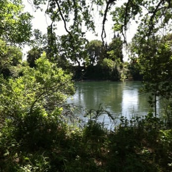 Sacramento River RV Park - many places to relax along the river. - RV Parks Near Me - Redding, California Sacramento River RV Park - many places to relax along the river. - RV Parks Near Me - Redding, California