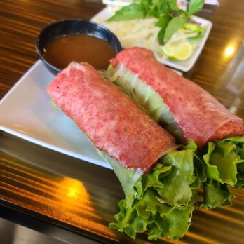 Saigon Soul Vietnamese Restaurant - GỎI CUỐN NEM / Spring Rolls with Pork Patty - Vietnamese Near Me - Kent, Washington Saigon Soul Vietnamese Restaurant - GỎI CUỐN NEM / Spring Rolls with Pork Patty - Vietnamese Near Me - Kent, Washington