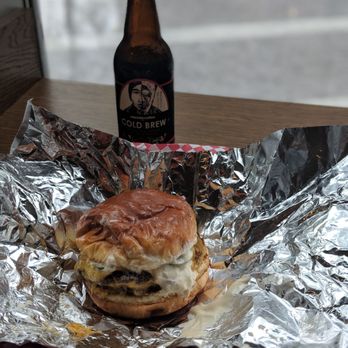 Small Cheval- Riverside - Cheeseburger and cold brew - Burgers Near Me - Chicago, Illinois