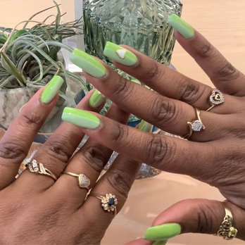 Lily’s Nails - Nail Salons Near Me - San Leandro, California