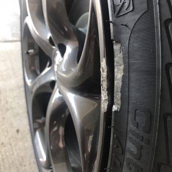 Wheel Repair Solutions - Before picture of Alfa Romeo Giulia Premium performance rims chip and scuffed - Tires Near Me - Carrollton, Texas Wheel Repair Solutions - Before picture of Alfa Romeo Giulia Premium performance rims chip and scuffed - Tires Near Me - Carrollton, Texas