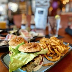 Avanu - Shrimp and scallops slider