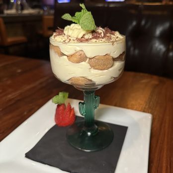 Blackstones Steakhouse - Tiramisu - Steakhouses Near Me - Stamford, Connecticut Blackstones Steakhouse - Tiramisu - Steakhouses Near Me - Stamford, Connecticut