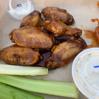 West Wings - Bourbon glaze - Chicken Wings Near Me - Seattle, Washington