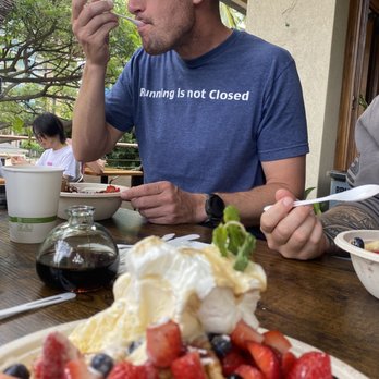 Waffle and Berry - Waffle and berries knocked it put of the park! - Waffles Near Me - Honolulu, Hawaii Waffle and Berry - Waffle and berries knocked it put of the park! - Waffles Near Me - Honolulu, Hawaii