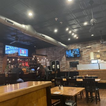 Food Fanatics Kitchen - Indoor seating and bar. - Pizza Near Me - Roanoke, Virginia Food Fanatics Kitchen - Indoor seating and bar. - Pizza Near Me - Roanoke, Virginia