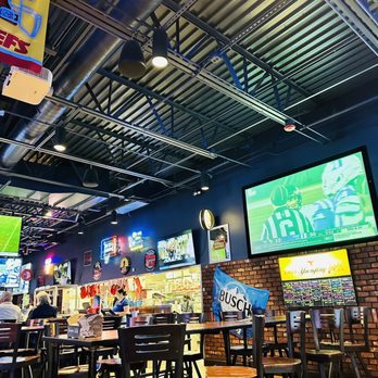 Kickback Jack's - Dining area - Sports Bars Near Me - High Point, North Carolina Kickback Jack's - Dining area - Sports Bars Near Me - High Point, North Carolina