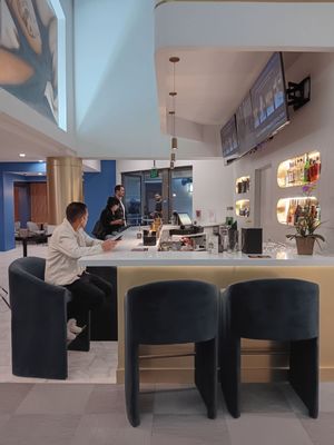 Landmark Theatres Sunset by null