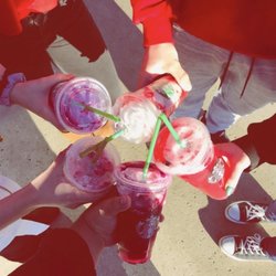 Starbucks - A usual basic pics that me and my friends took here.