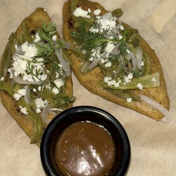 Komal - Tlacoyos rellenos de frijoles y nopales - Mexican Near Me - Los Angeles, California Komal - Tlacoyos rellenos de frijoles y nopales - Mexican Near Me - Los Angeles, California