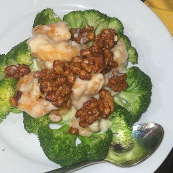 Red Bowl - Glazed Mayo Walnut Prawns - Cantonese Near Me - Brooklyn, New York Red Bowl - Glazed Mayo Walnut Prawns - Cantonese Near Me - Brooklyn, New York