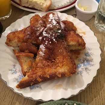 Egg Break - French toast with caramelized bananas and blueberries! Amazing. Enough for 2 people if you're ordering something else! - Coffee & Tea Near Me - London, XGL
