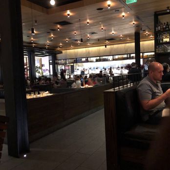 Earls Kitchen + Bar - New American Near Me - Miami, Florida Earls Kitchen + Bar - New American Near Me - Miami, Florida